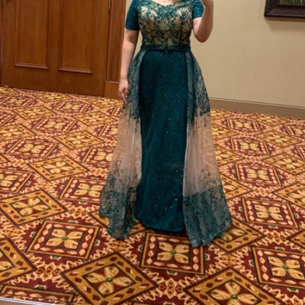 Beautiful green dress with overskirt